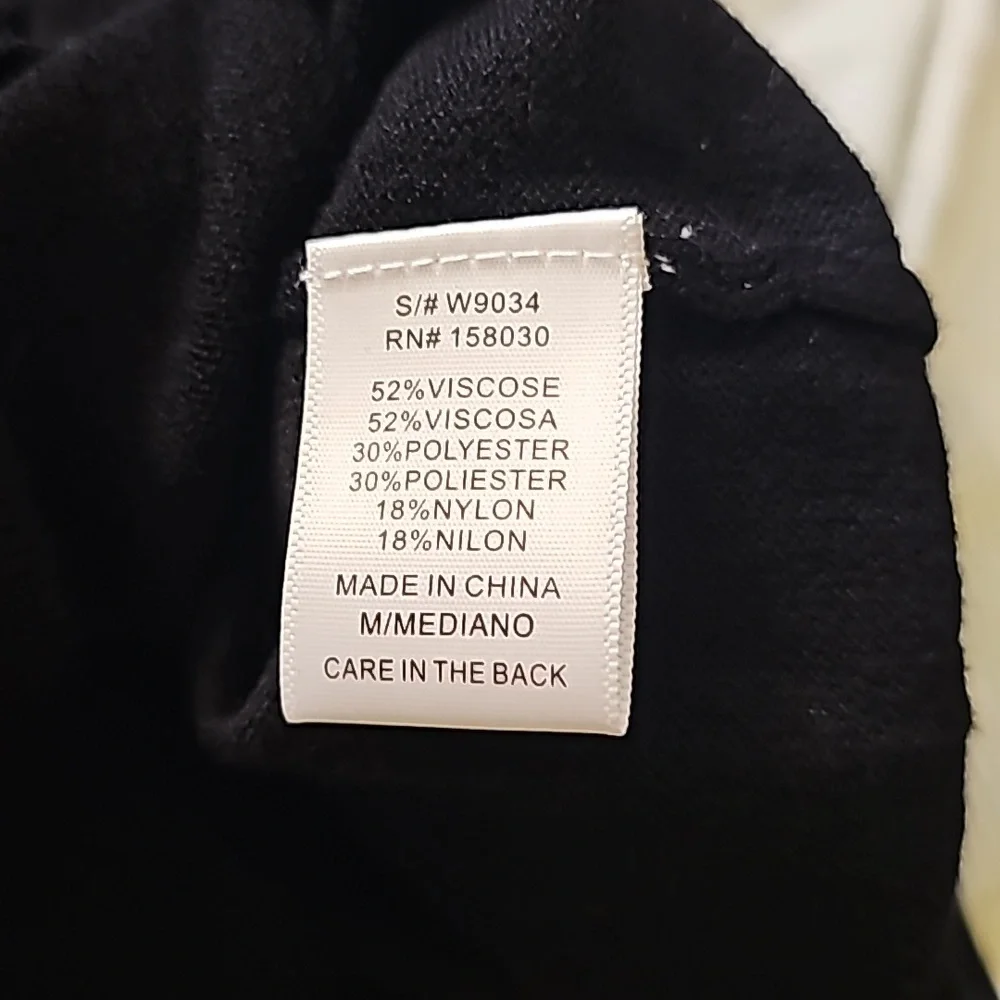 Love Tree Turtleneck Long Sleeve Size M (Check Measurements) - Picture 4 of 5